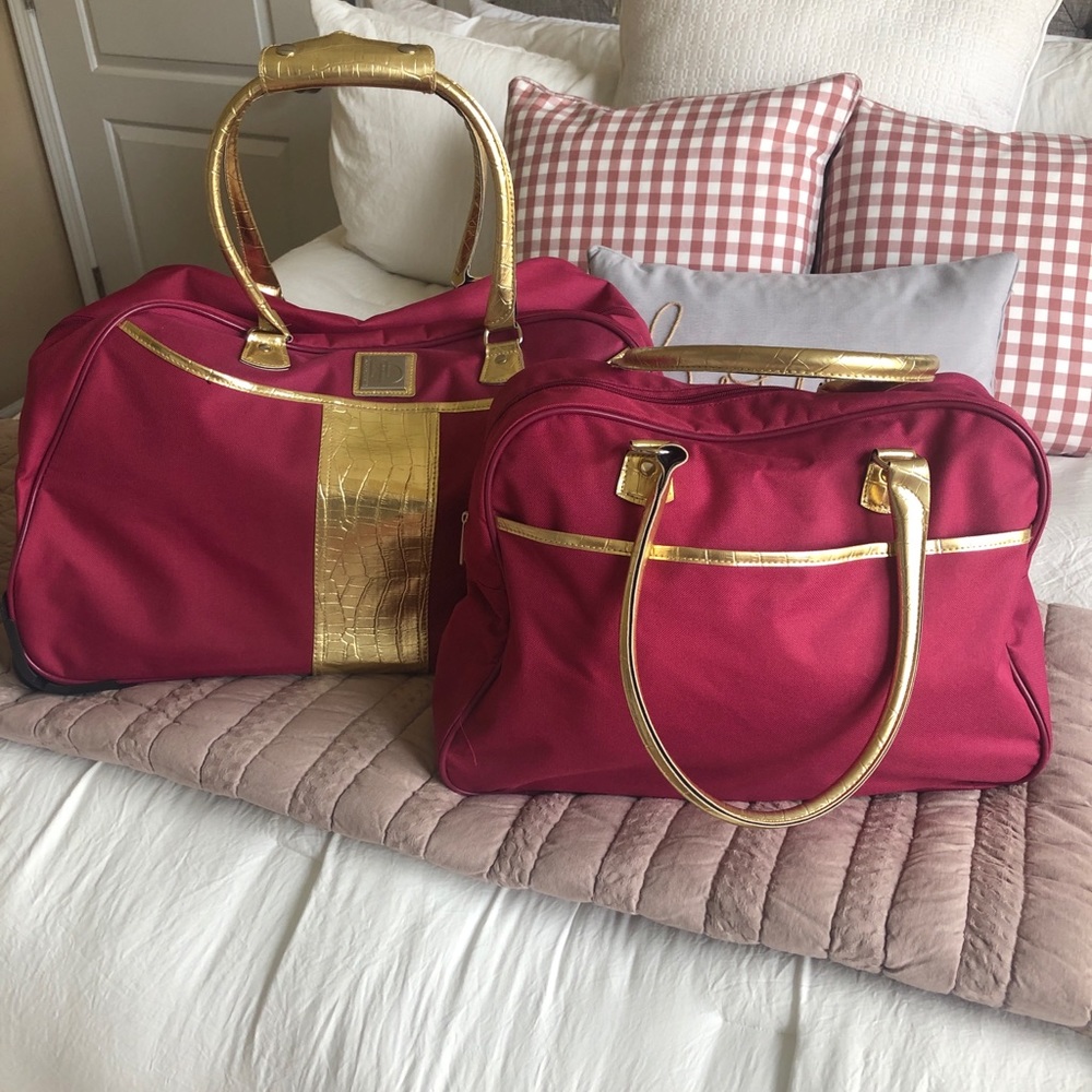 New Directions Rolling Luggage Set